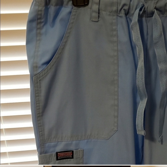 Cherokee scrub pants - Picture 2 of 4